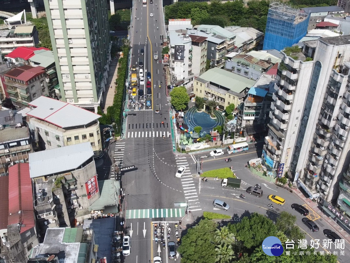 新北增設左轉專用車道　提升行車安全
