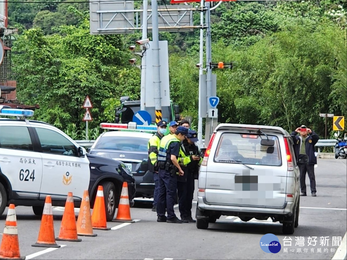 大溪分局運用科技工具無人空拍機規劃專案勤務，以有效打擊盜伐林木案件，杜絕山老鼠。