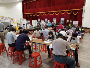 ▲高雄市勞工局7月29日舉辦「創薪起飛 魅力高雄」現場徵才活動。