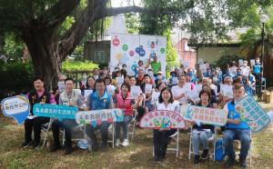 市代會張主席與多位代表里長等都出席相挺張市長。（記者扶小萍攝）