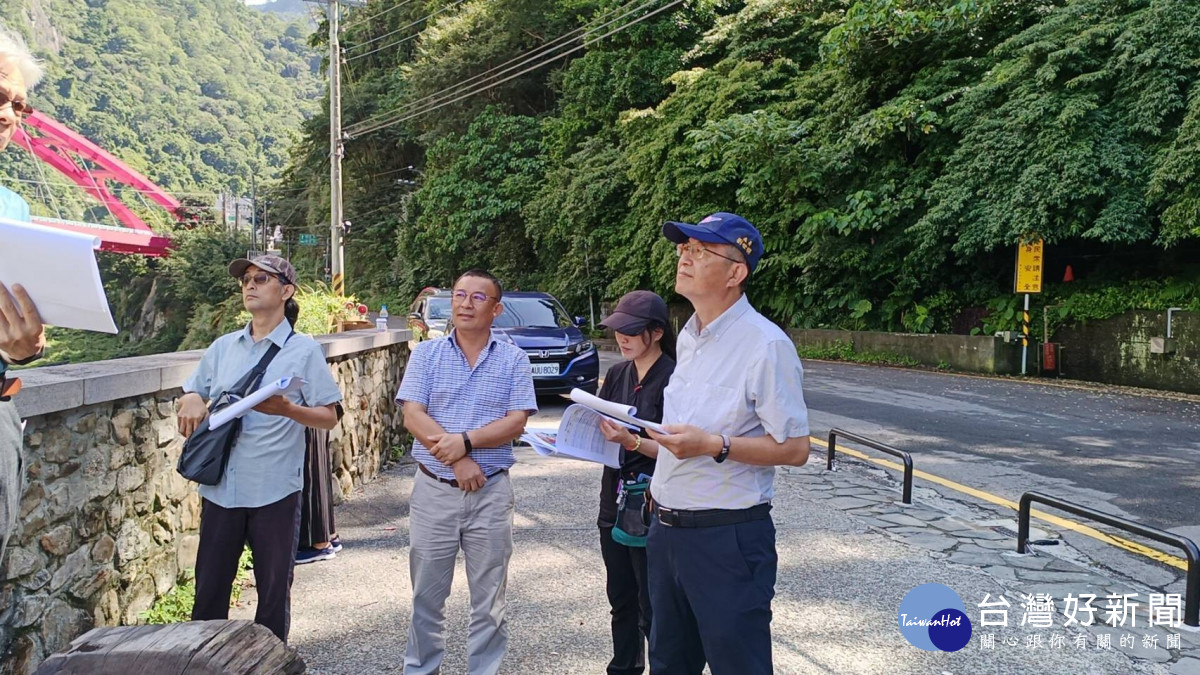 公路總局邀請蘇鶴壽子女探尋先父監造中橫橋梁的足跡。