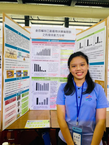 ▲高雄女中黃致穎同學所研究的「金目鱸加工副產物水解後胜肽之抗發炎能力分析」作品也榮獲高中組農業與食品科學科第一名。