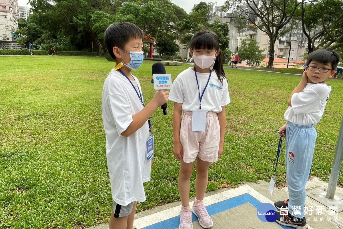 一日有線電視媒體體驗營讓參加的國小學童們當個「一日新聞人」，收獲滿滿。