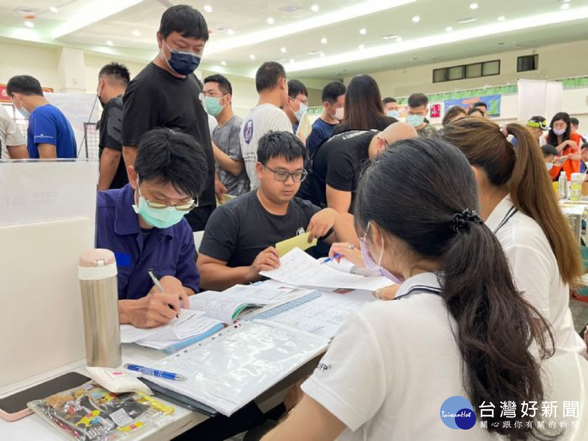 桃市府辦青年亮點徵才活動　釋出約1800個以上就業機會