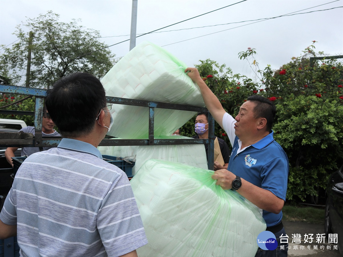 員林市發放全品項水果套袋補助　農友讚揚「公所牌套袋」足感心