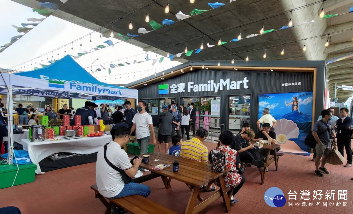 西濱快速公路新豐休息站啟用　將成網美IG打卡熱門景點