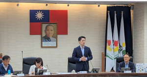 台北市長蔣萬安（站立者）（圖／台北市府教育局）