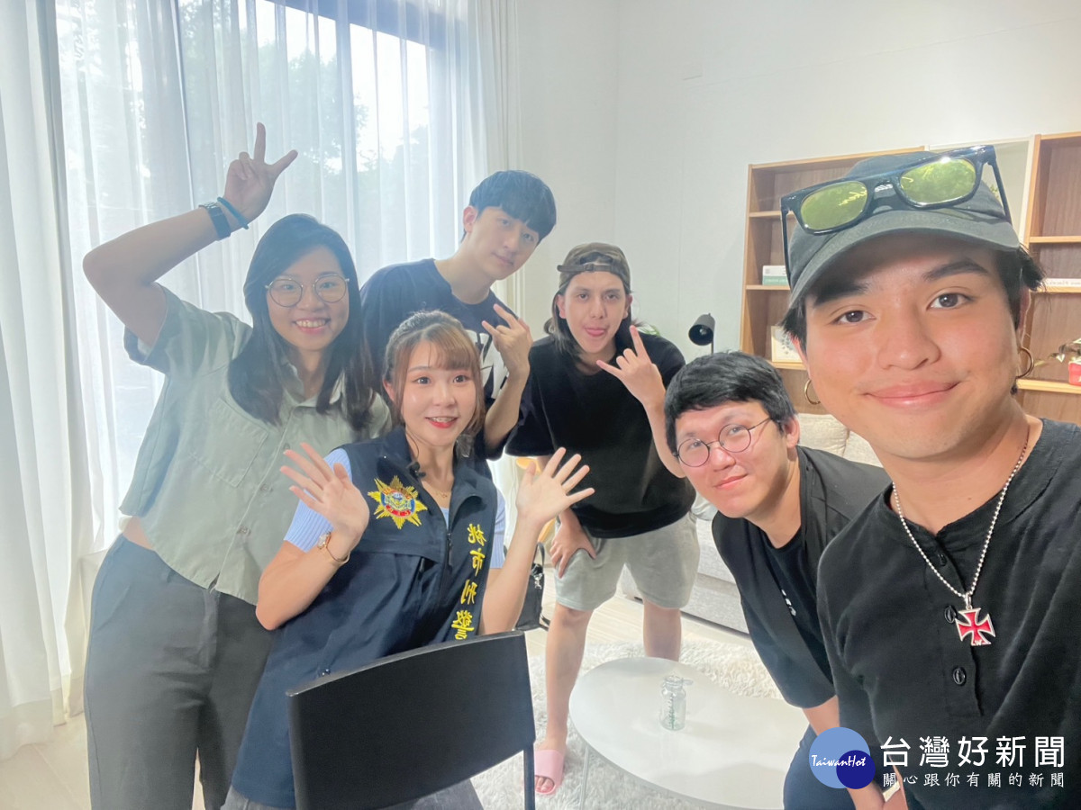 龜山警邀網紅Bump共同反詐，破解假投資詐騙謎題。<br />
