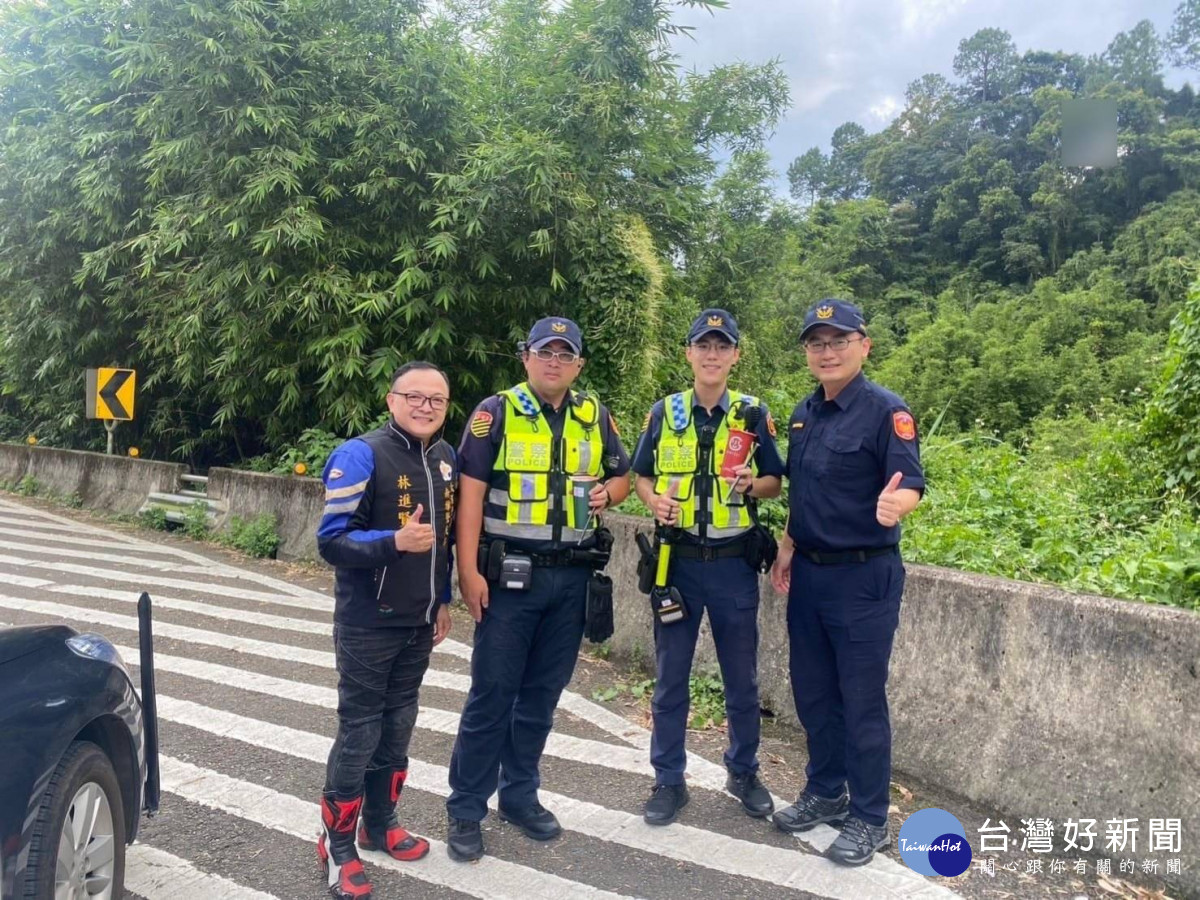 交通平安月，溪警執法維護道交安全。