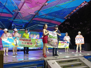 幼獅派出所針對里民最關心的轄區治安、交通、打詐、婦幼安全等重點警政工作加強宣導。