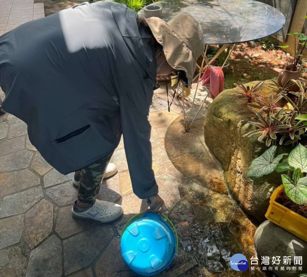 雨後落實主動巡檢居家環境，降低社區病媒蚊密度及感染登革熱風險／林詩涵翻攝