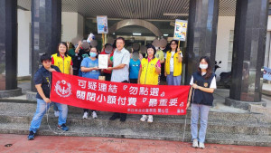 啟智中心師生至埔里警察分局參訪，埔警識詐、婦幼及交通安全宣導。（圖/埔里警分局提供）