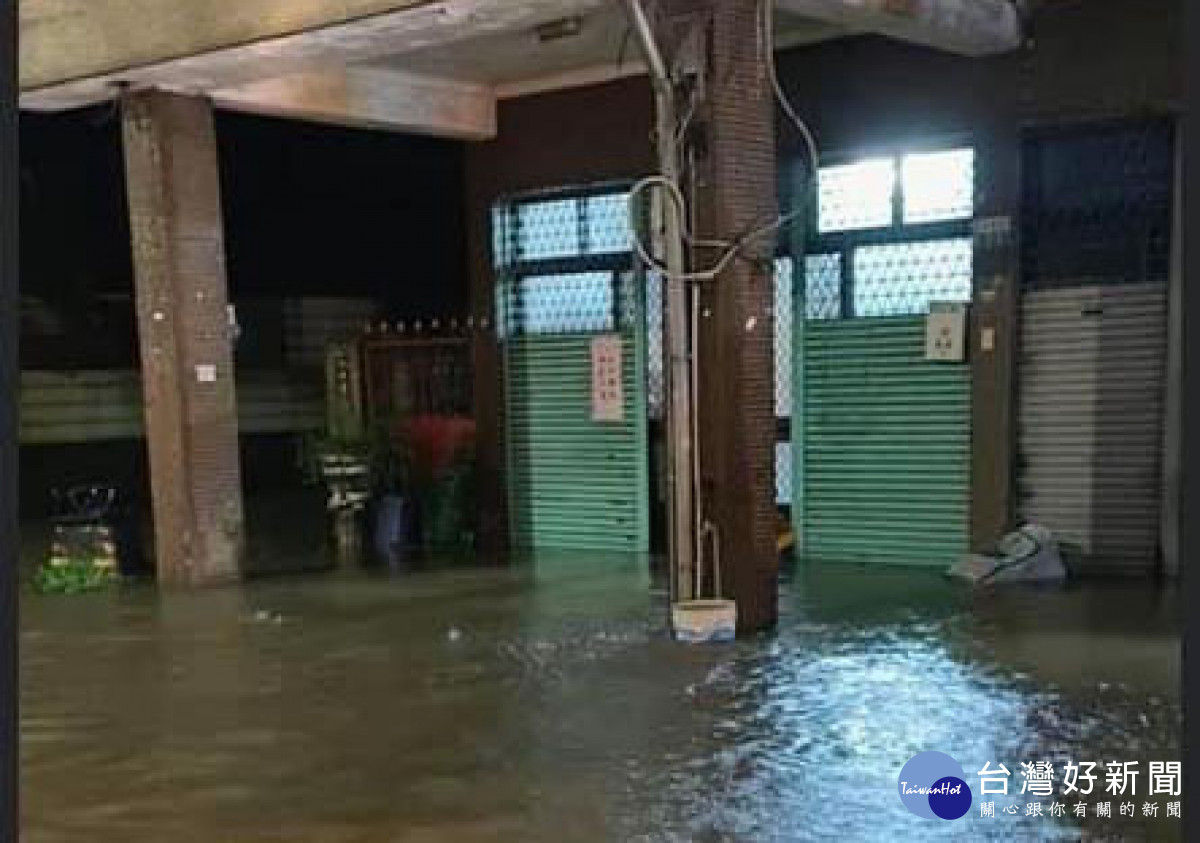 嘉義地區9/10豪雨造成民雄地區淹水／讀者提供