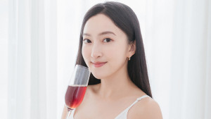 美妍機能飲品在保健食品市場刮起熱潮，小資女、網紅大熱門。（圖／東璧堂提供）