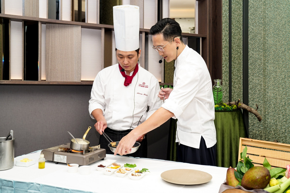 雙主廚強強聯手，為覓舍餐廳此次的蔬食快閃活動，激盪出美味火花。圖片業者提供