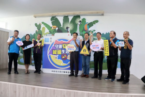 中彰投三縣市聯合宣示加強取締噪音車。（記者扶小萍攝）
