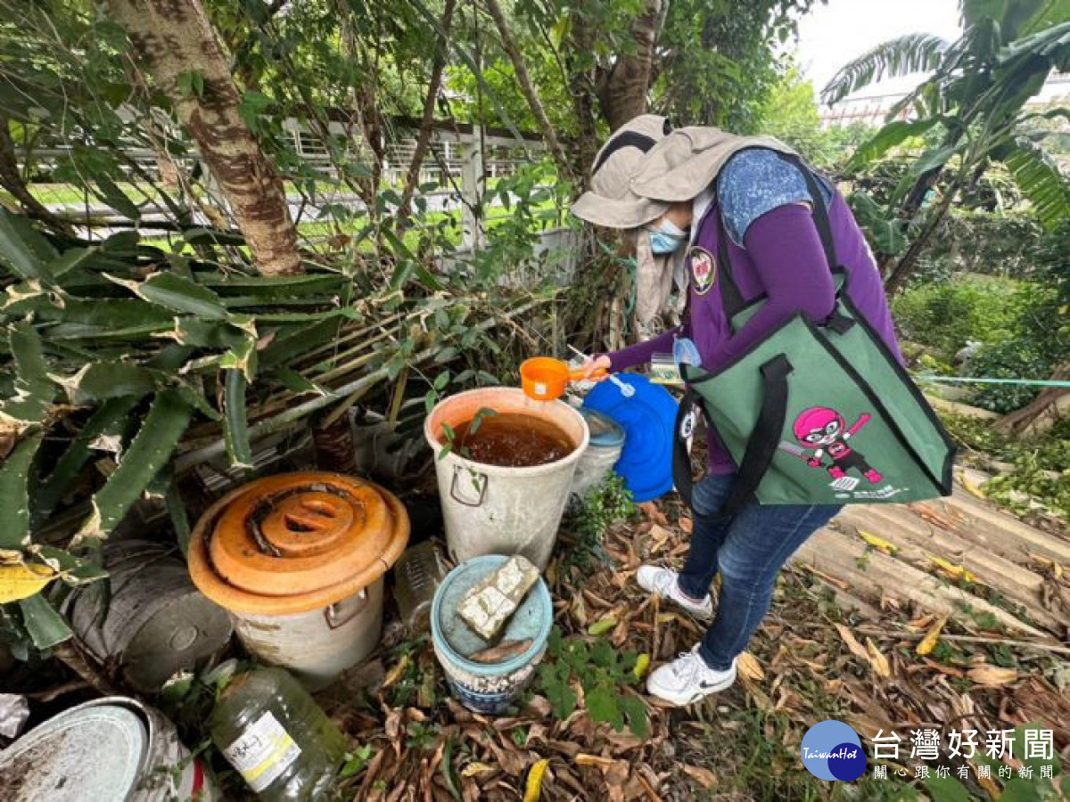 衛生局提醒民眾持續加強室內外環境積水容器清除工作，避免孳生病媒蚊。
