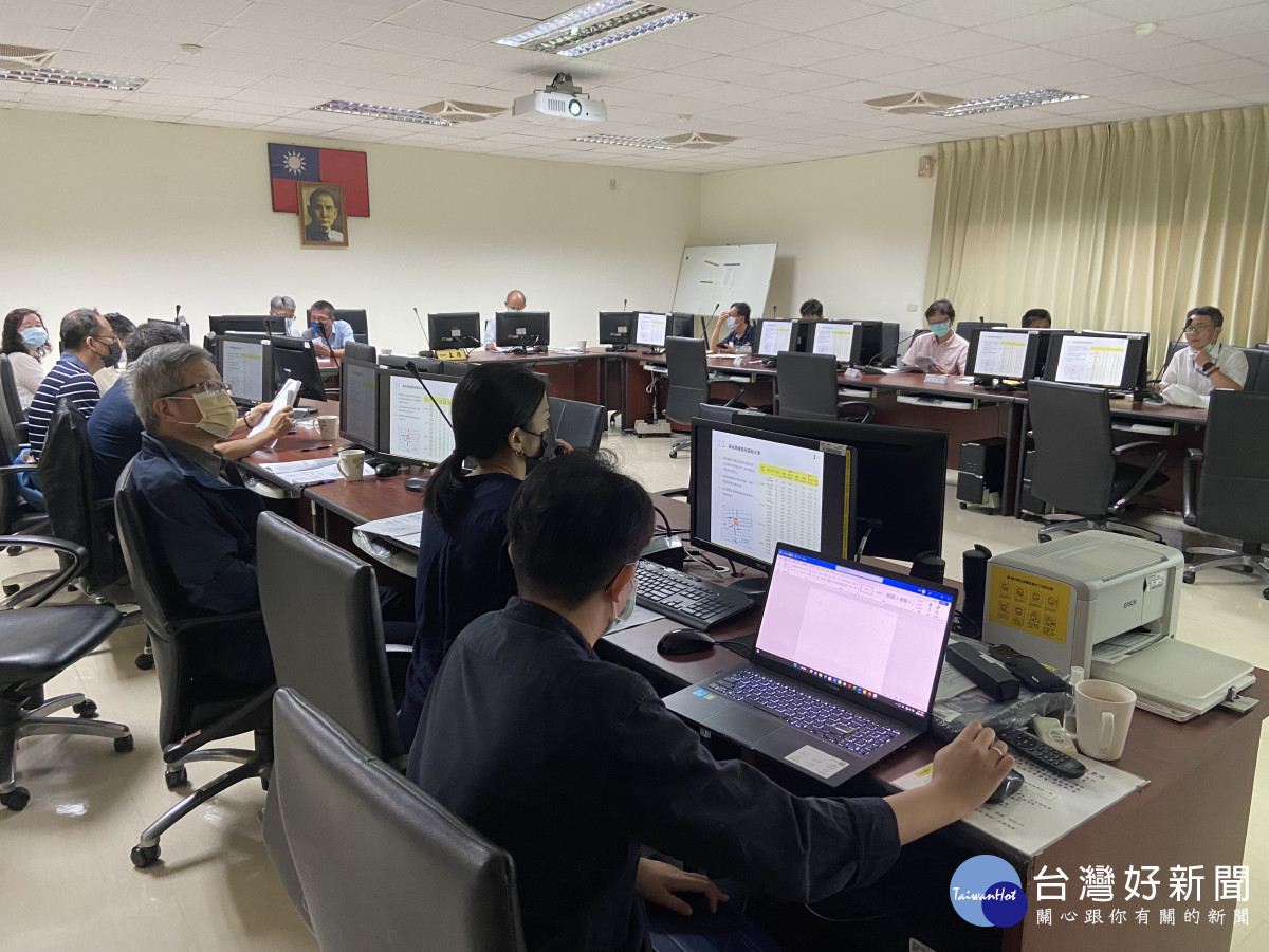 交通部公路局核定嘉義市2場次二期「前瞻基礎建設-城鄉建設-改善停車問題計畫」案，將由中央補助5億元／嘉義市府提供