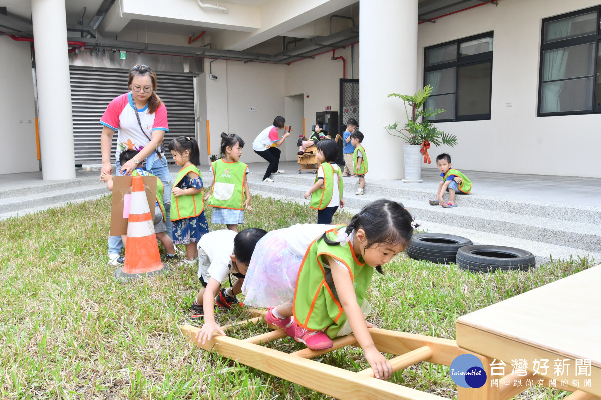 彰化和美新庄國小勤學樓拆除重建3大棟校舍完工啟用。圖／記者鄧富珍攝