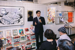 ▲陳其邁出席「自由紋理：探索在地Nylon足跡」巡展高雄站，他表示自由之火一代傳一代、剩下來就是我們的事。