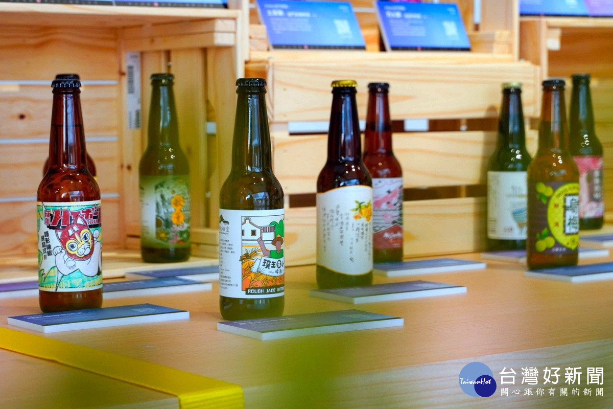 「串客派對」文創駐村品牌－串客小賣所，蒐羅台灣各地包裝及風味均獨特的啤酒品牌。