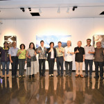 山水吟遊．游登良攝影展」縣立美術館展出，27日開幕式。圖／記者鄧富珍攝