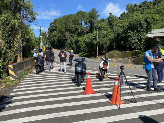 桃警10月持續「山道抓猴」大執法，強力取締危險駕駛車輛。
