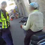 8旬客家老翁迷途　竹南警流利客語助返家