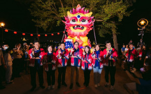 ▲2023高雄迎火獅左營萬年季於孔廟廣場盛大登場。