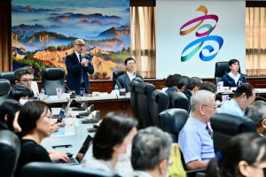 ▲高市府舉辦112年市長與大學校長第二次會－淨零學院暨AI智慧人才需求研商會議。