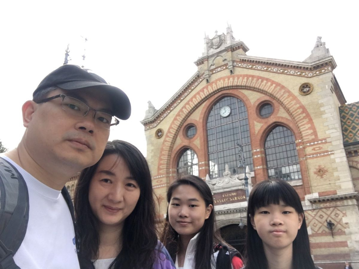 圖/術後全家的歐洲旅行由大女兒一手包辦，讓她欣慰又感動