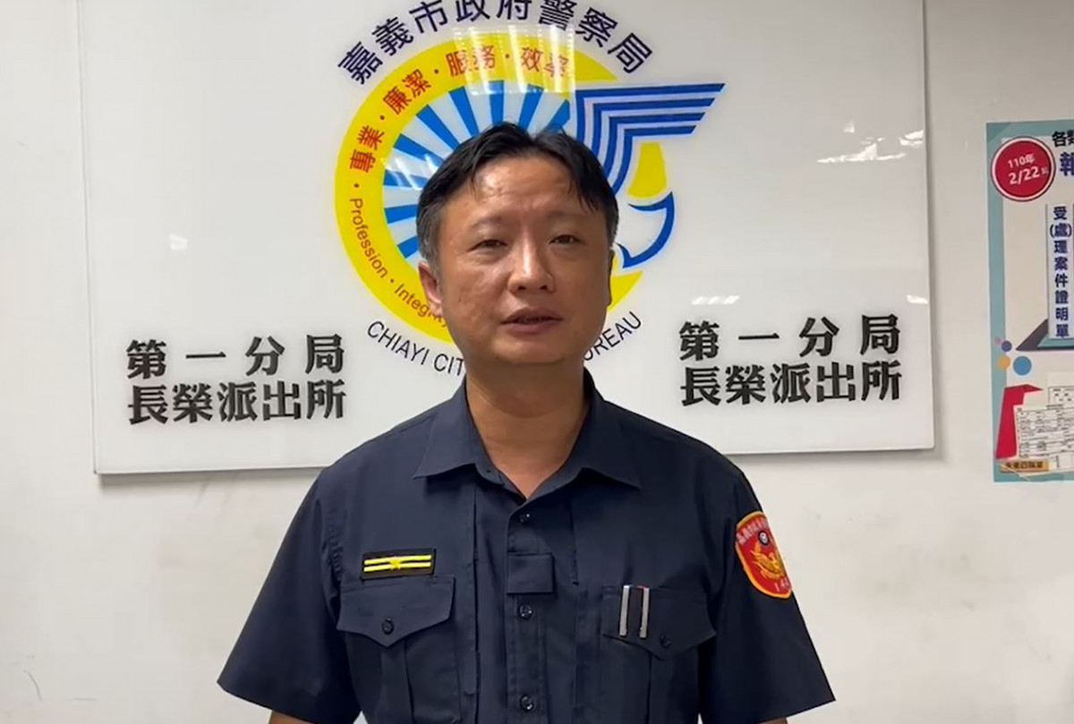 警方案發後4小時查獲6旬蕭男，長榮派出所所長詹文偉說明案情／陳致愷翻攝