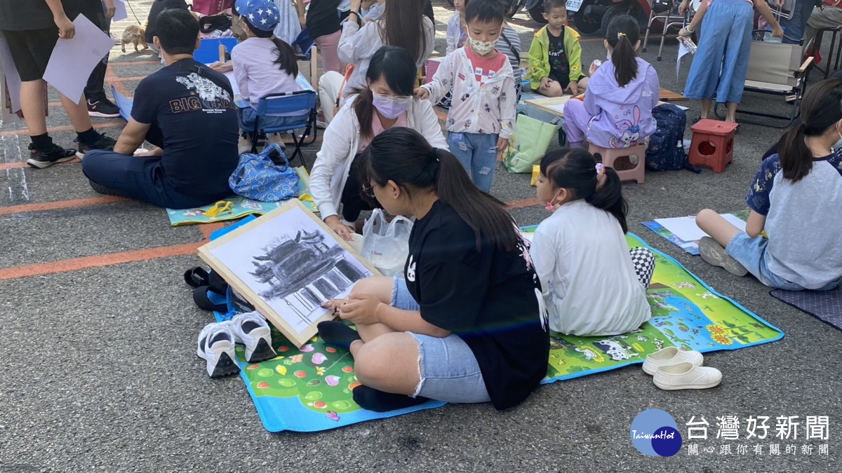 寫生比賽以潭水亭觀音媽廟美景作為寫生題材。