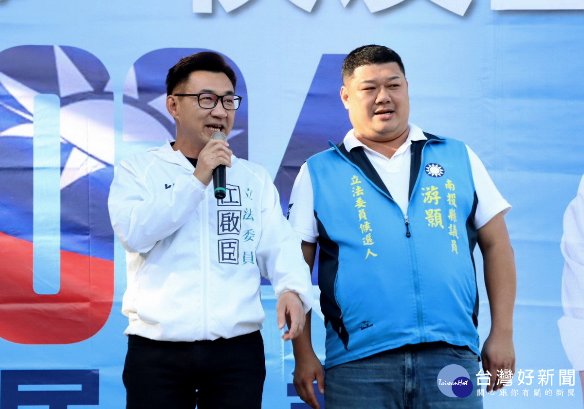江啟臣請大家認清不能監督的民主是假民主。（游顥服務處提供）