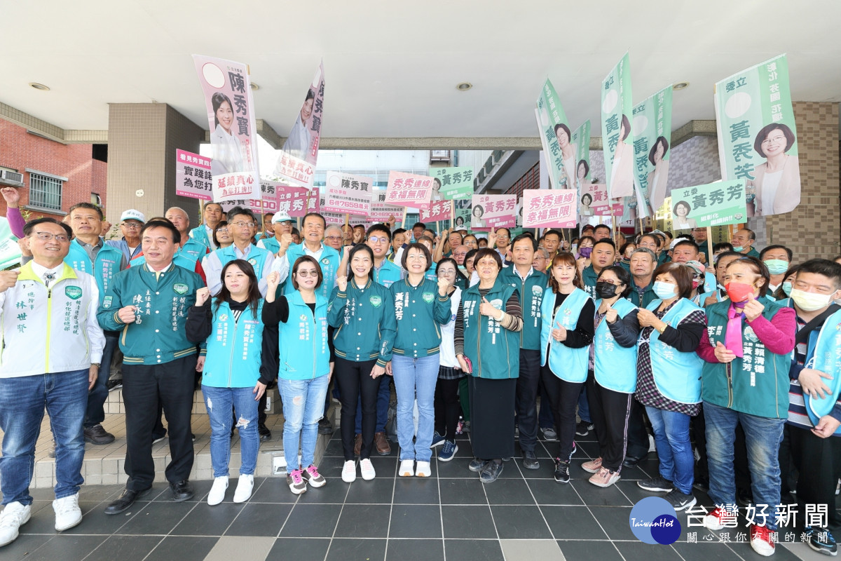 陳秀寳、黃秀芳組「秀秀連線」，聯合登記拚勝選，。圖／記者鄧富珍攝