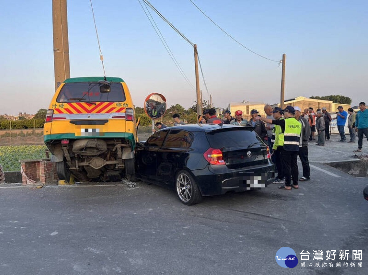 竹塘娃娃車與轎車發生碰撞　15名送醫彰基協助分流與救治