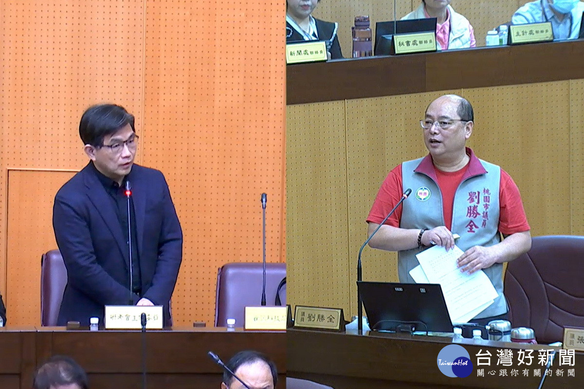 關心地方建設發展，桃園市議員議員劉勝全於議事堂上進行質詢。