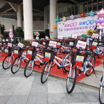 體恤基層鄰長辛勞，縣府致贈9215輛腳踏車代步。圖／記者鄧富珍攝