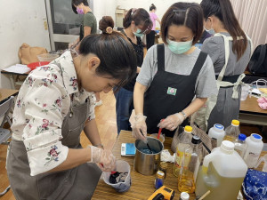▲高市勞工大學第53期134班各類課程，自12月2日起開放線上報名。