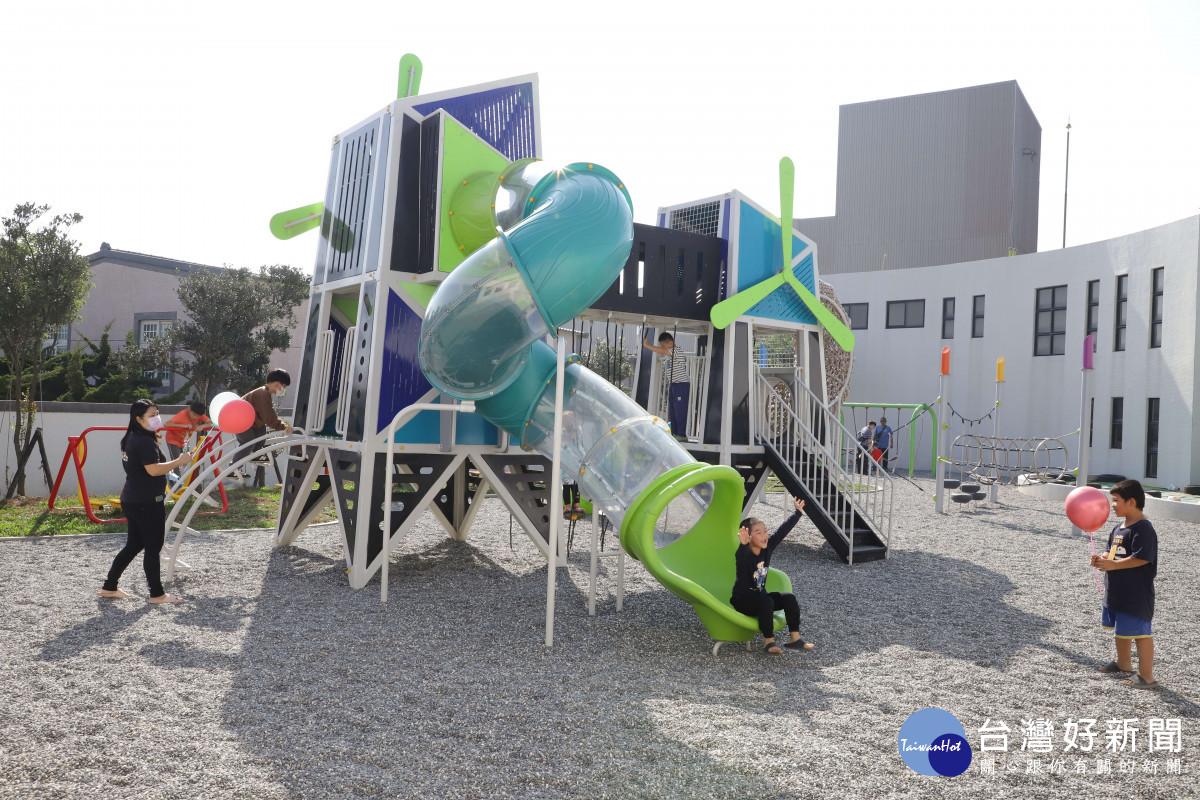 麥寮親子館可提供居住海線地區有嬰幼兒的家庭有免費參與的遊憩空間／林詩涵翻攝