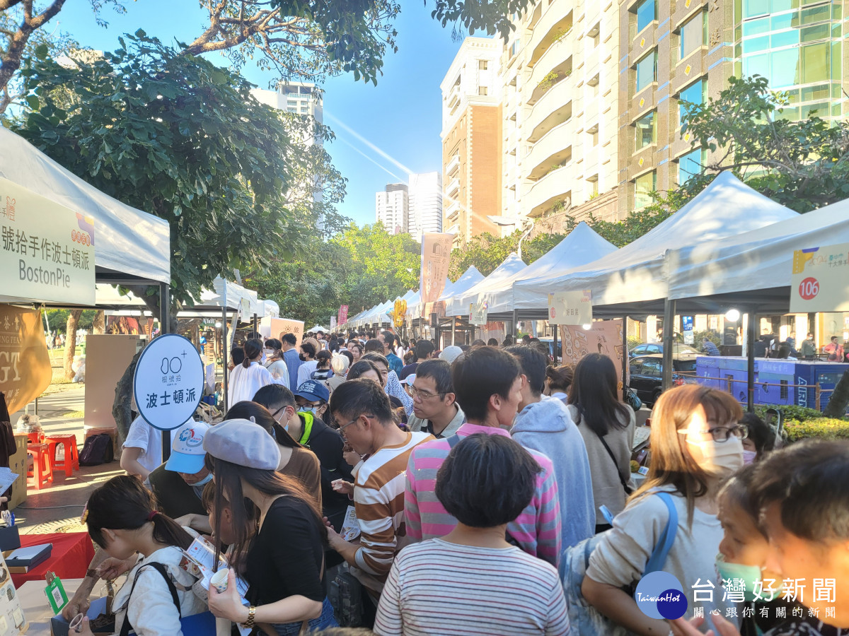 票選現場人潮。圖片業者提供