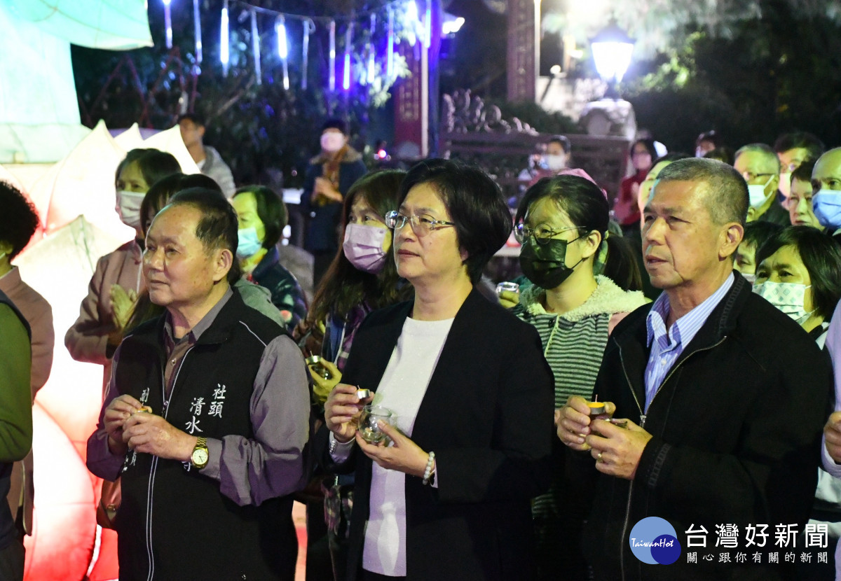 彰化縣長王惠美、清水岩寺副主委蕭惠仁、清水岩管委會總幹事陳慶福等人。圖／記者鄧富珍翻攝