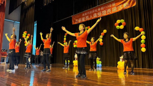 ▲高市社會局在高雄長青中心舉辦113年志願服務人員授證表揚。
