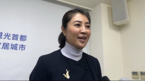 許淑華縣長籲大家踴躍出門票投能為南投做事的人。（記者扶小萍攝）
