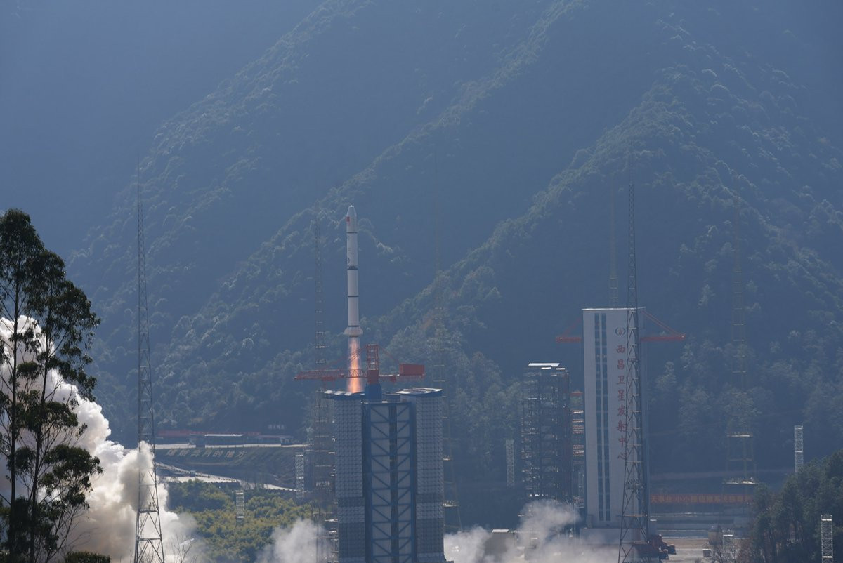 中國於2024年1月9日發射愛因斯坦探針衛星。（圖／翻攝自X（舊稱Twitter）帳號中國人民日報 People's Daily）