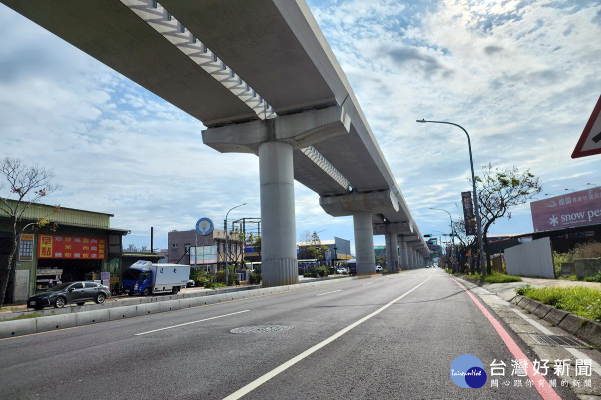 蘆竹區中正北路全線道路復舊，提供雙向各二車道及慢車道的嶄新道路。<br />
