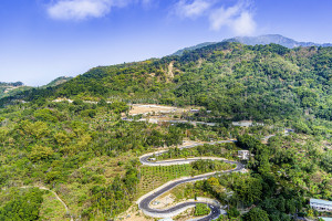 中寮環鄉道路全程通車。（縣府提供）