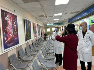 喜樂耕耘-張麗玲油畫創作個展在竹山秀傳醫院2F竹秀藝廊展出。
