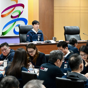 ▲陳其邁表示減碳為高市府最重要工作之一，因此責請各局處持續就自身業務進行檢視推動淨零示範計畫。