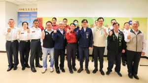 ▲119消防節，陳其邁至勤務中心感謝消防人員辛勞。